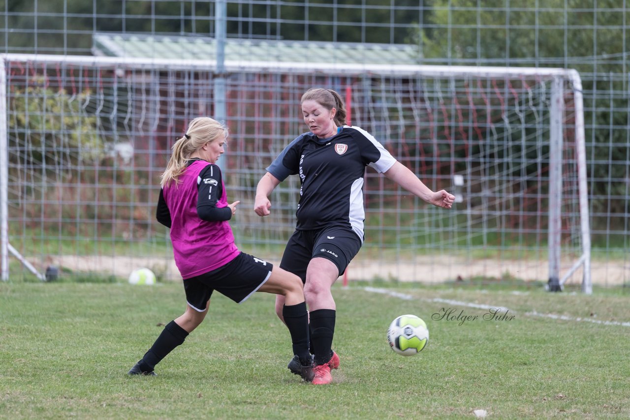 Bild 358 - Frauen Grossenasper SV - SV Steinhorst/Labenz : Ergebnis: 1:3